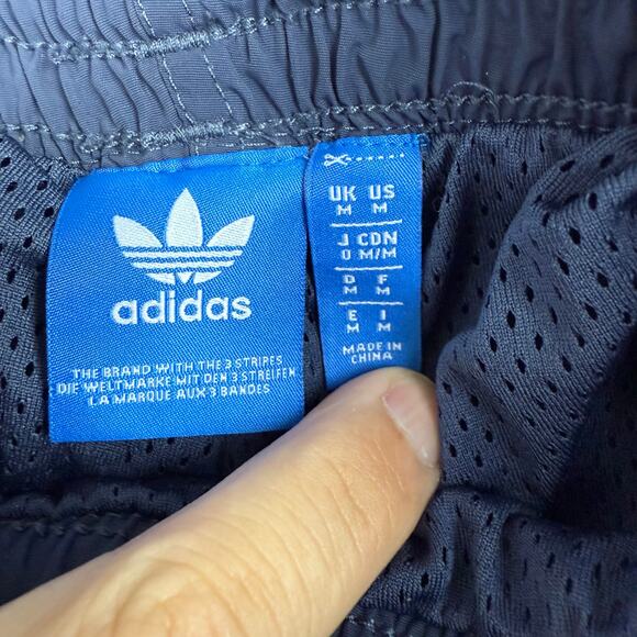 Adidas TNT Tape Track Pants Size M Navy Blue Trefoil Tape Logo Athleisure - Picture 4 of 4